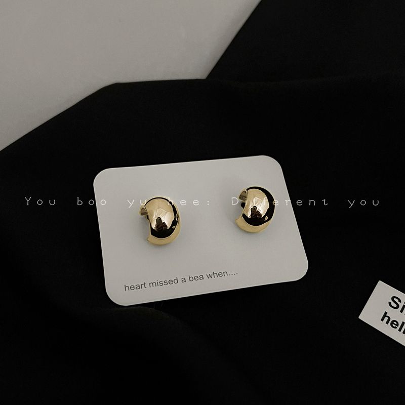 

Niche Style Silver Metal Women s Unique Fancy Stud Earrings c-shaped small earring gold-silver needle (12mm)