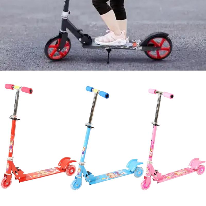 Kids Iron Three Wheel Scooter With Flashing Illumination And Compact Folding
