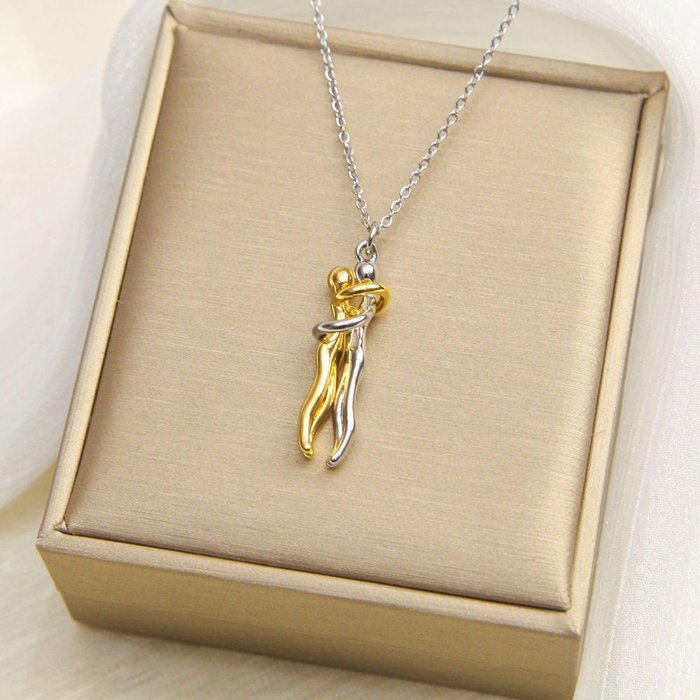

Stainless Steel Couple Hugging Necklace Pendant for Women Men Gold Silver Color Couple Love Chain Friend Gift Party Jewelry