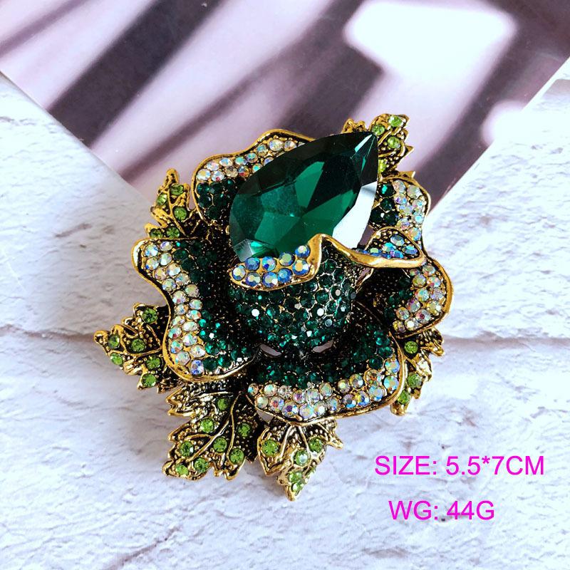 

Брошь Женские аксессуары Высококачественная хрустальная брошь Корейская простая атмосфера Роскошь Высококачественное пальто Костюм Украшение булавкой зелёный