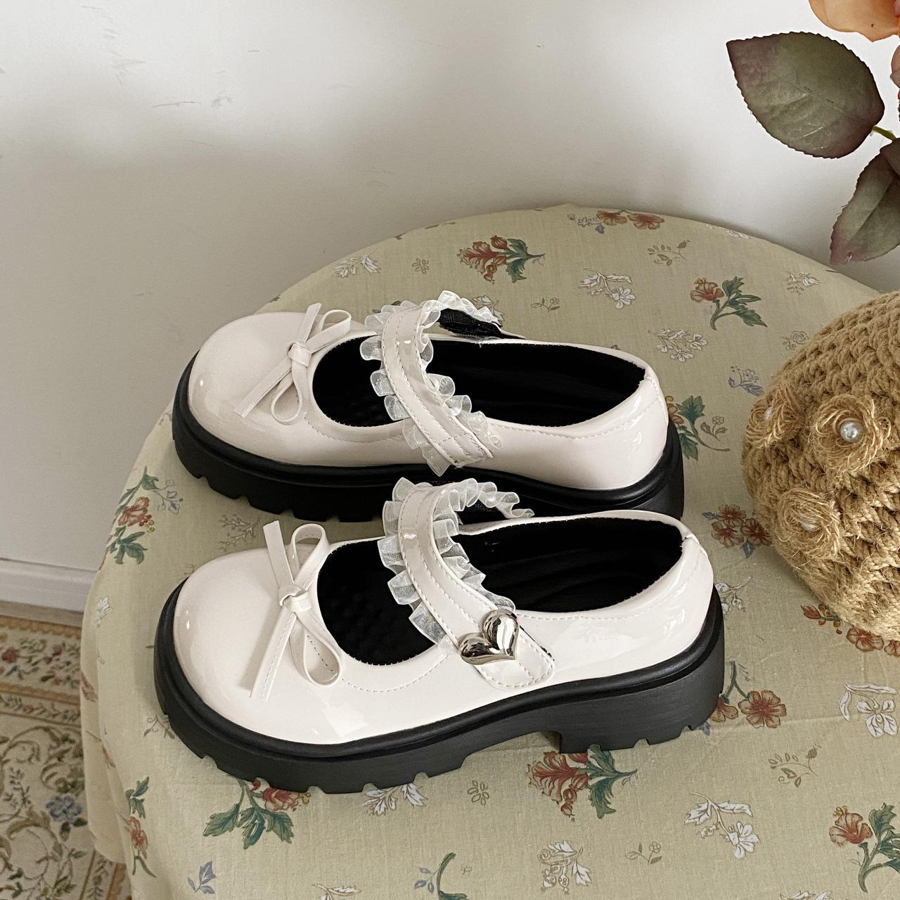 

Round head bow thick heel Mary Jane single shoes women s 2025 new autumn French platform jk small leather shoes with skirt 39