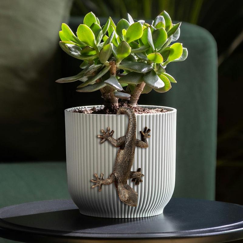 Funny Gecko Planter Pot Hugger Resin Gecko Planter Hugger Flower Pot Figurine Funny Animal Statue Lizard Decoration Outdoor Home