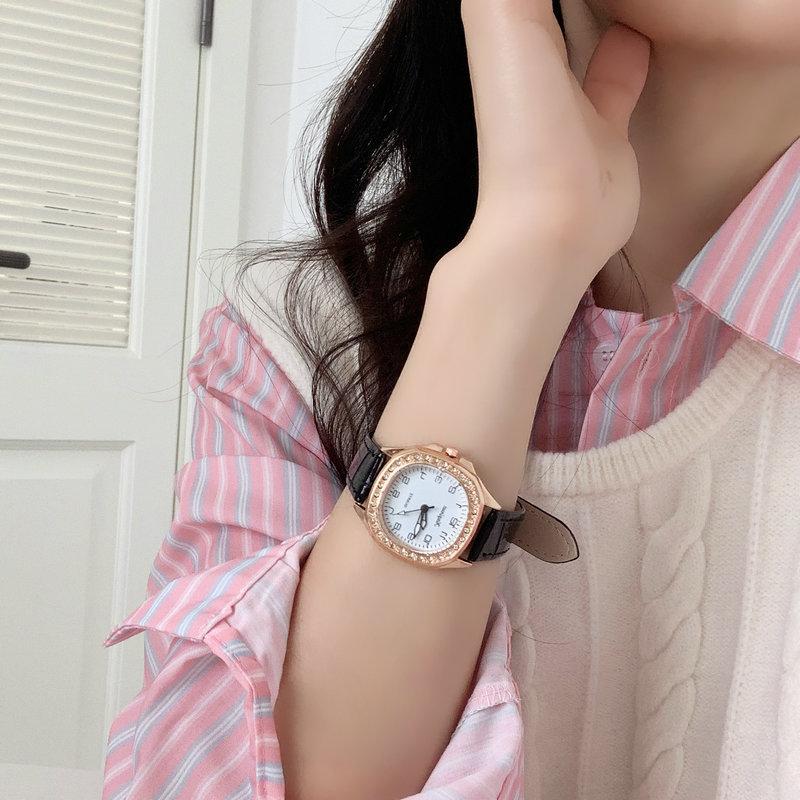 Retro British Style Watch Women'S Fashion Simple Junior High School Students High Value Niche Light Luxury Women'S Quartz Watch