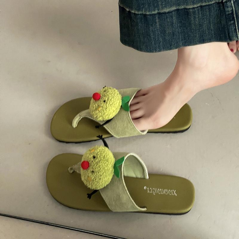 Casual cute plush doll non-slip beach shoes women's summer casual sandals flip-flops