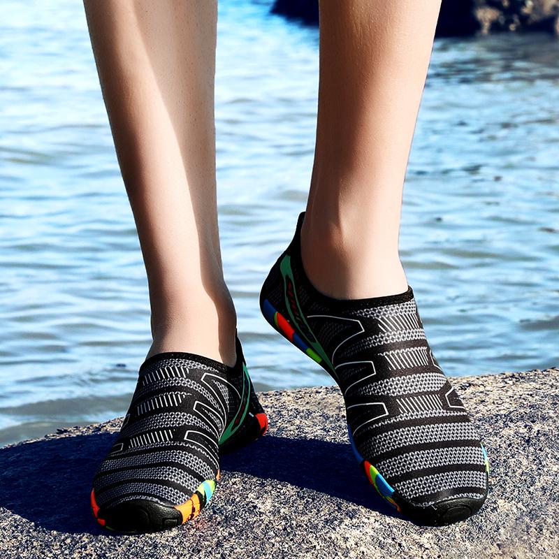 Men Women Aqua Water Shoes Quick Dry Barefoot Swim Sandals Drainage Wading Sneakers for Beach Yoga Diving Surf Camping Running
