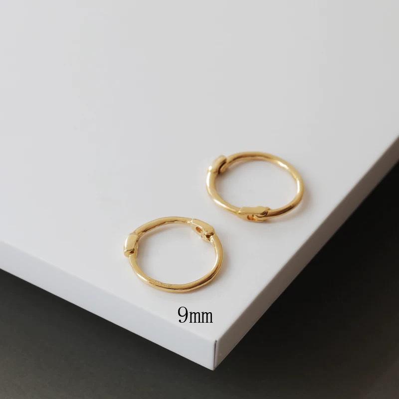 Korean S925 Sterling Silver Simple Hoop Ear Studs - Smooth K Gold-Plated Cartilage Rings