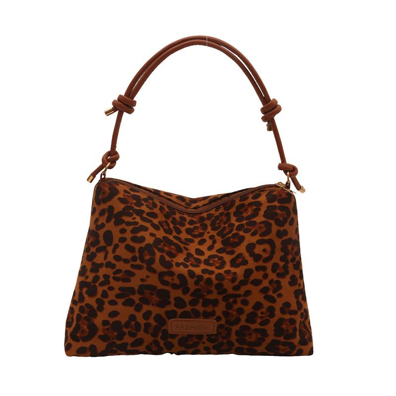 Popular Bucket Large Capacity Bag Women 2025 New Internet Celebrity Retro Leopard Print Shoulder Armpit Bag Tote Messenger Bag