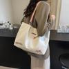 Leisure Commuting Large-capacity Bag Women's 2025 New Personalized Foreign Shoulder Bag College Students In Class Tote Bag