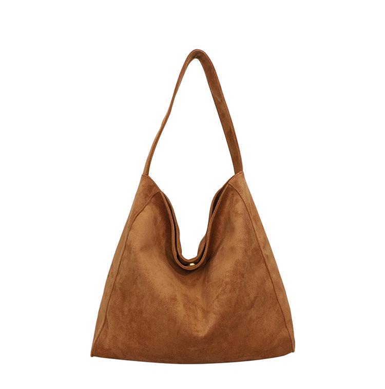 

Retro Deerskin Tote: Women s Large Capacity Shoulder Bag with Versatile Texture