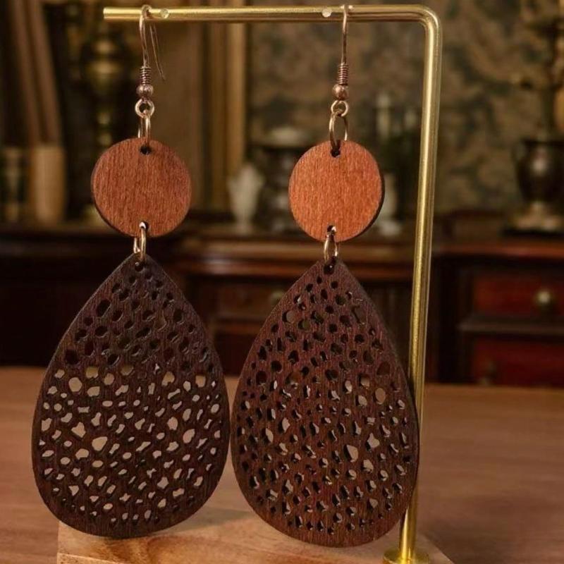 1 Pair Retro Hollow Spiderweb Pattern Wooden Dangle Earrings