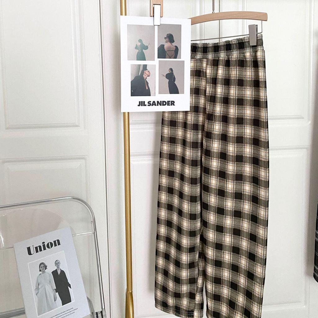 Women's High-Waisted Fleece-Lined Wide-Leg Plaid Pants for Autumn and Winter