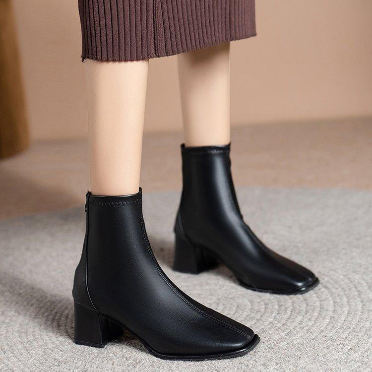 

Martin boots women s autumn and winter new high-heeled short boots thick heel thin boots fashionable small square head single boots 35 чёрный