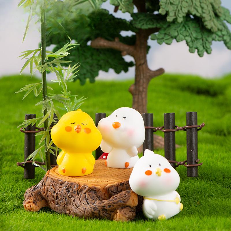 Micro Landscape Decoration Cartoon Cute Yellow Chicken Resin Decoration Succulent Pot Desktop Car Landscape Decoration