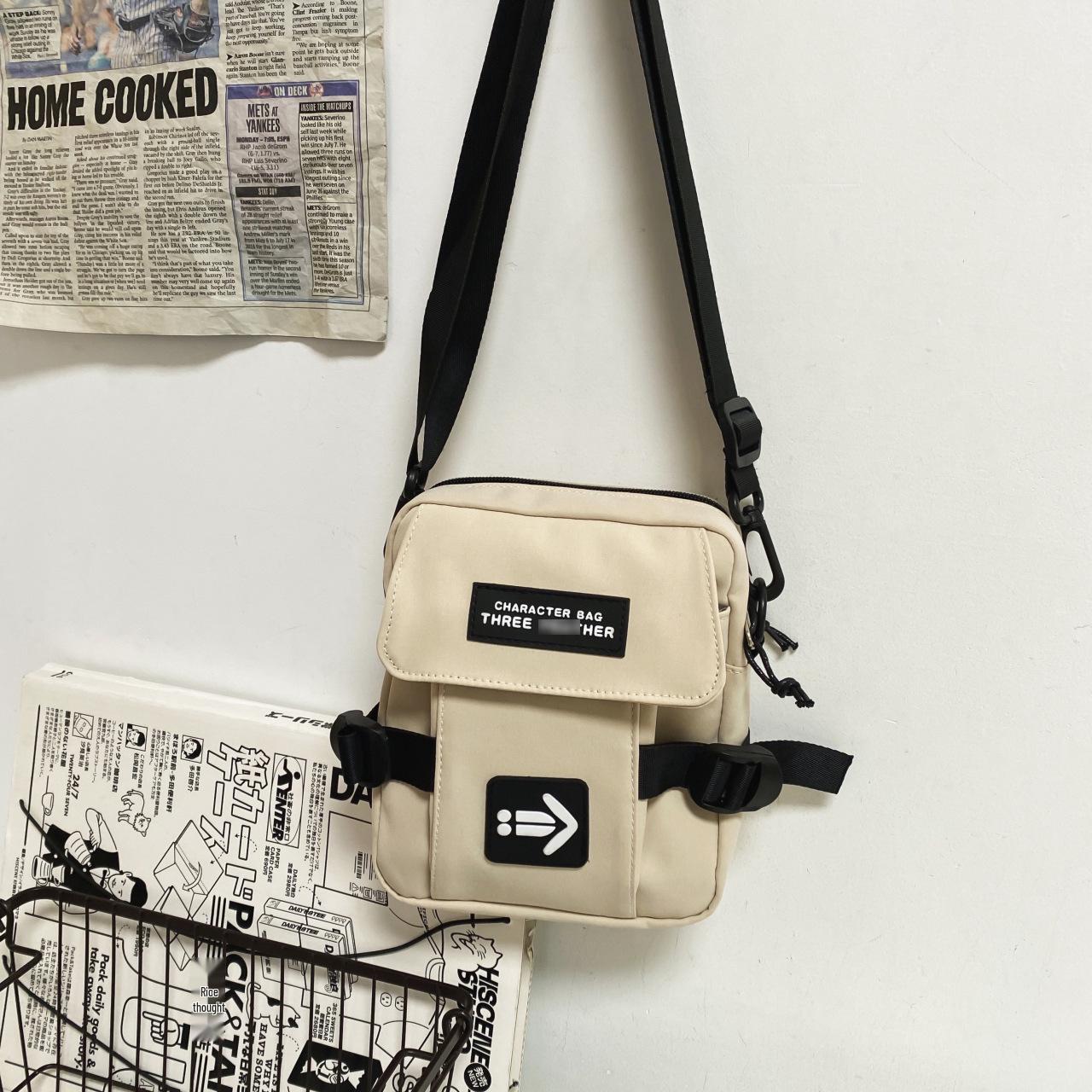 

Trendy Japanese Street Style Unisex Crossbody Phone Bag грязно-белый