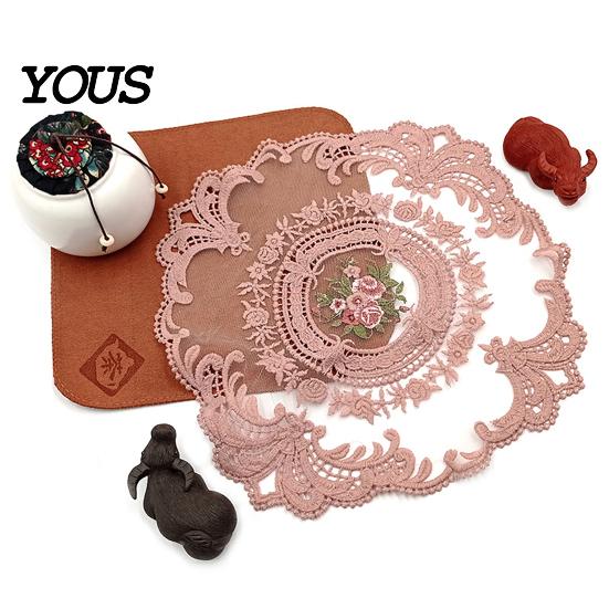 Soft Macaron Color Tableware Retro Oval Lace Doily, Embroidered Rose Placemat, Elegant Floral Table Washable Linens Mat, Decorative Doilies for Dining