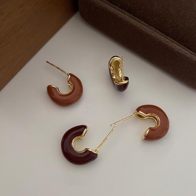 Angola Red C-Shaped Retro Minimalist Earrings with Drip Glaze