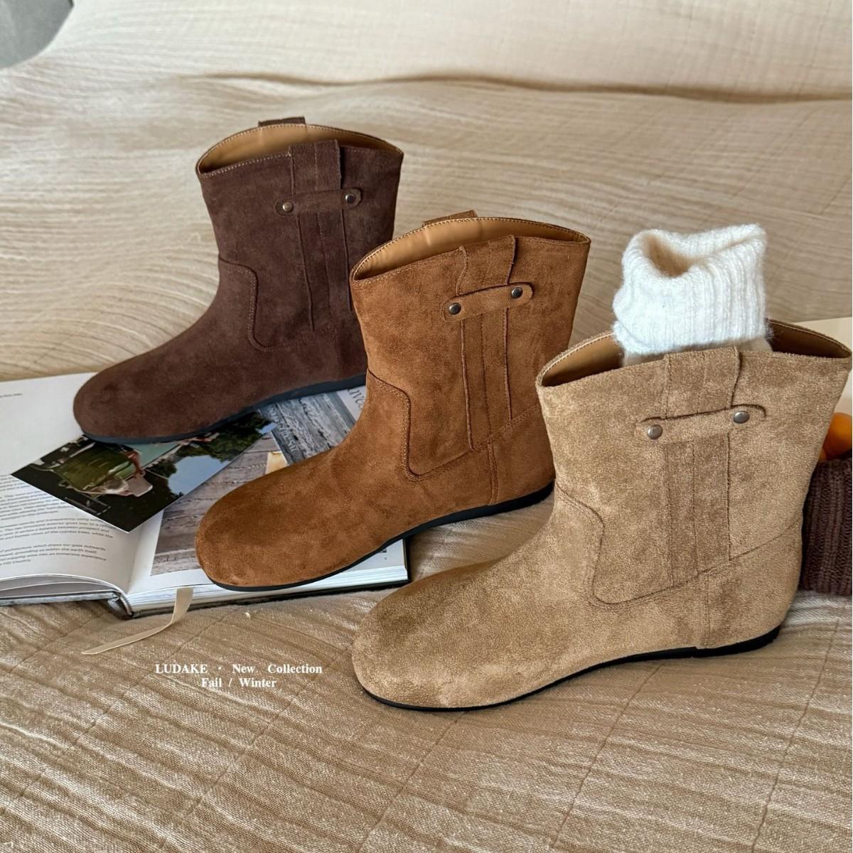 

2025 autumn and winter new round head matte Boken boots low tube thin Martin fashion women s Chelsea women s boots 39 абрикосовый