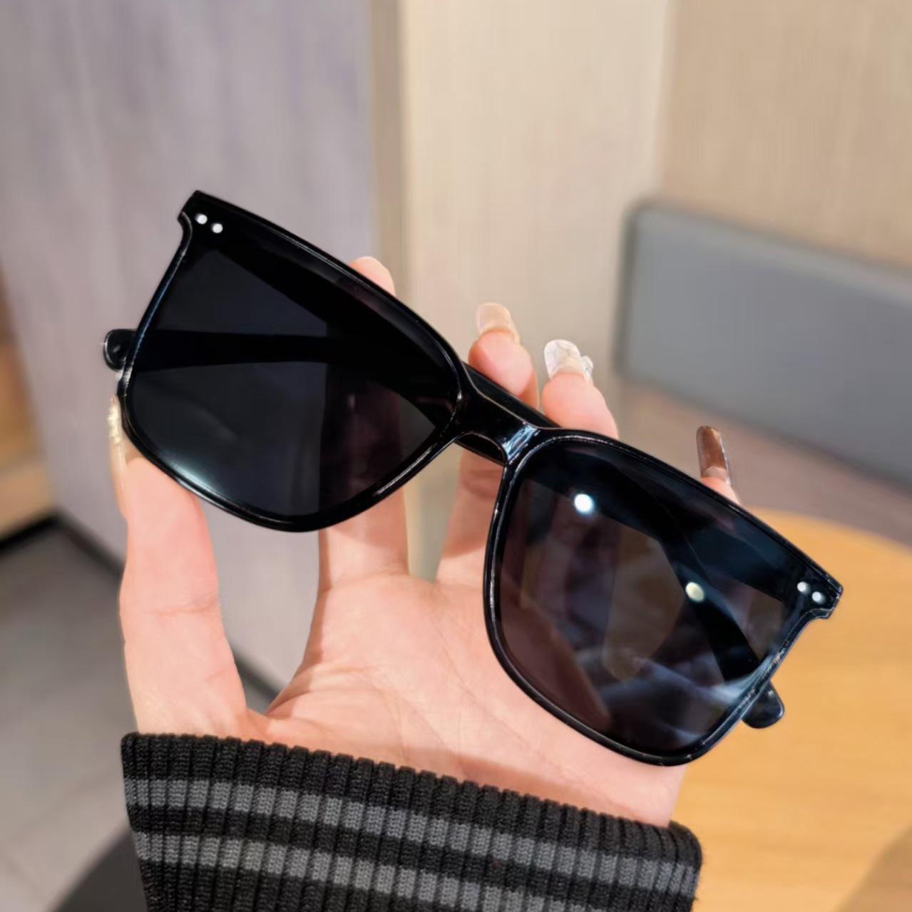 

Vintage Cat Eyt Sunglasses Women Stylish Brand Style Designer Square Sun Eyeglasses Men Female Glasses UV400 Gafas De Sol Mujer 1PC