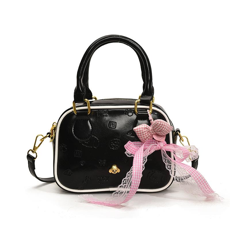 

Korean popular ins dopamine sweet wind portable pillow bag niche cute embossed versatile messenger bag female чёрный