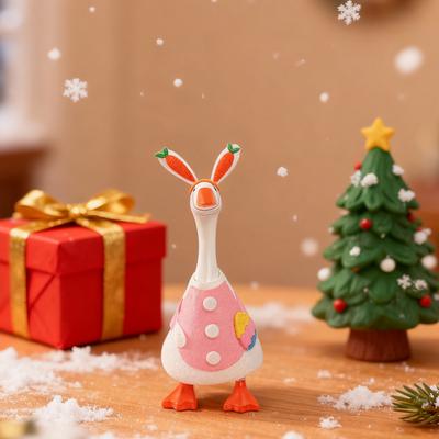 Mini Strój Gęsi na Biurko 7-calowa Statuetka Gęsi Kostium Filcowe Ubranka dla Gęsi z Nakryciem Głowy na Wielkanoc St. Dekoracja - brelok na klucze na stół z okazji Dnia Świętego Patryka