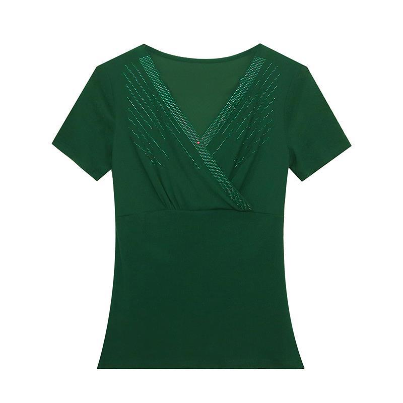 European Spring/Summer 2023 V-neck Mesh T-shirt with Rhinestone Cutout: Women's Fashionable Slimming Base Shirt