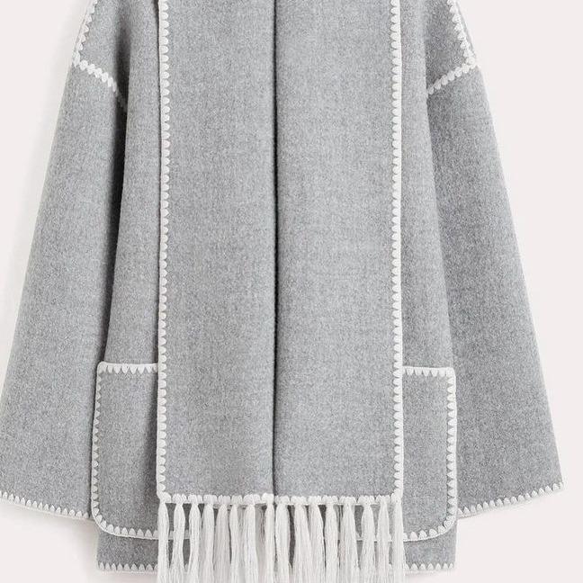 Evropský a americký dámský vlněný kabát 2023 s šálou a střapci - Zesílený, volný střih.