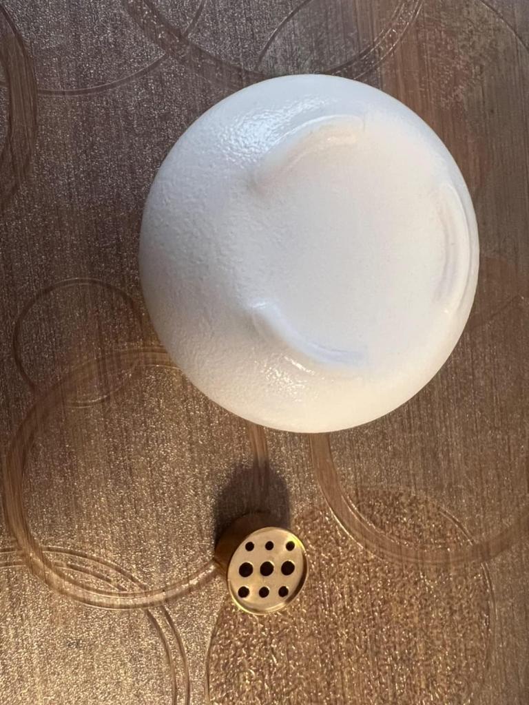 Stylish ceramic incense perfect for mini Buddhist and as an incense Includes a stand for incense Ideal for and Japanese-style holder, aromatherapy,