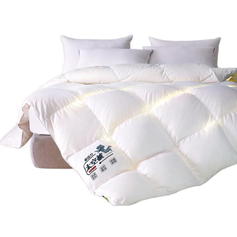 Luxuriöse Daunenalternative Steppdecke: Fünf-Sterne-Komfort für jede Jahreszeit