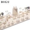 Creazione di gioielli e bijoux – Portagioie ed espositori per gioielli