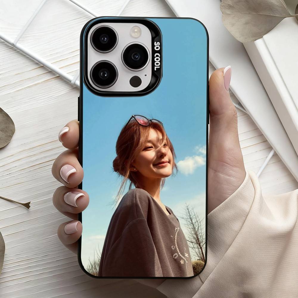 L-lusi R-Rosy Z-Zhao Actor  Phone Case For iPhone17,16,15,14,13,12,11 Plus,Pro Max Black Candy silver phone case