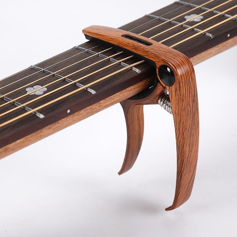 1pc Metal Acoustic Guitar Capo Clip Plastic Clamp with Changing Strings Tools Wood Classic Electric Guitar and Ukulele Universal