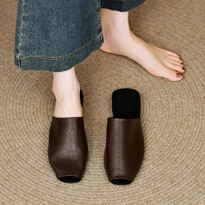 Fashion New Summer Women Mules Leather Shoes for Women Peep Toe Low Heel Shoes Cover Toe Sandals Fashion Modern Slippers Slides Women