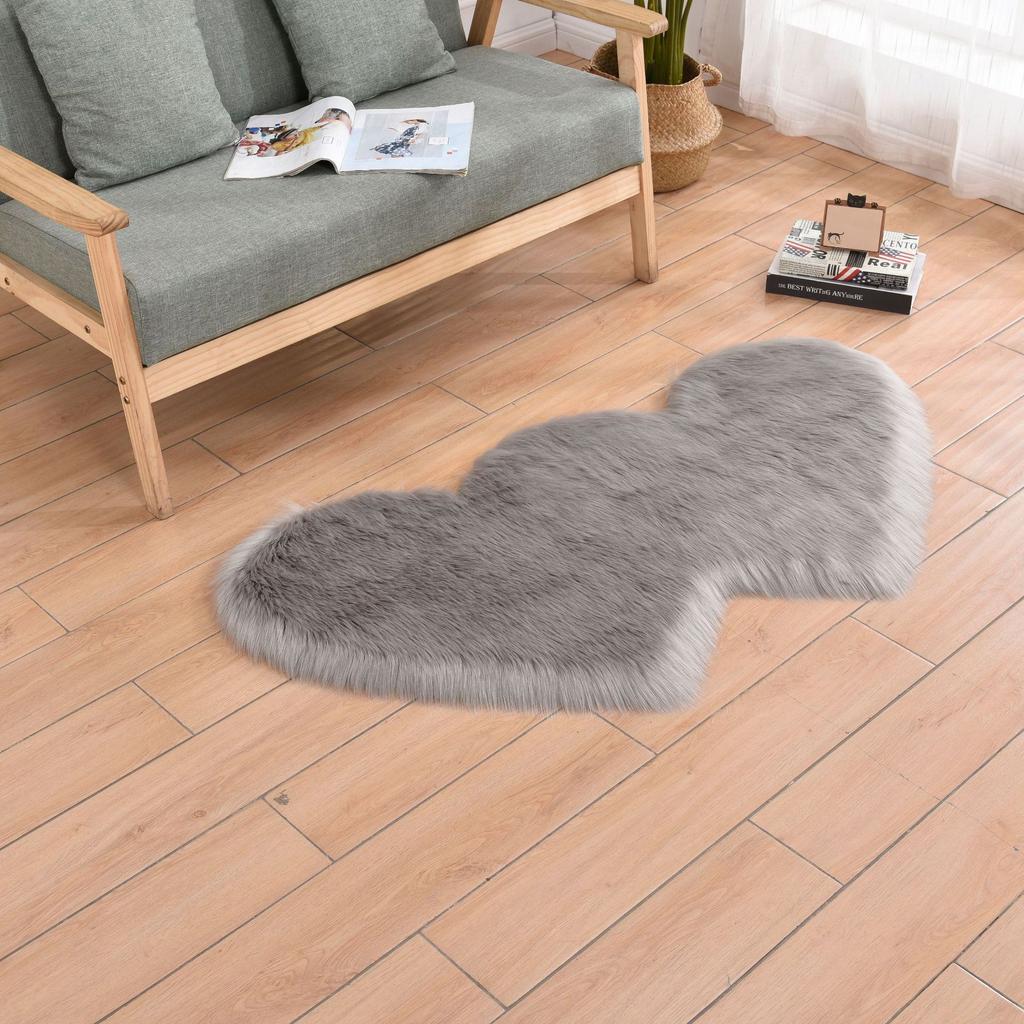 Double Heart Shape Carpets Soft Plush Doormat Floor Non Slip Rugs Living Room Sofa Plush Carpet Bedroom Cover Mattress