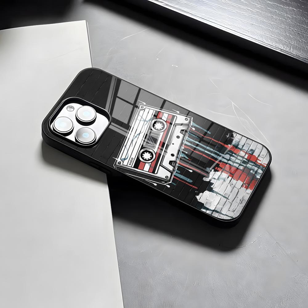 

Vintage Cassette Tape Retro Style Phone Case For IPhone 17 Pro Max 15 Pro 16 14 Plus 12 13 Mini 11 Pro Shockproof Glass Cover iPhone14 Plus