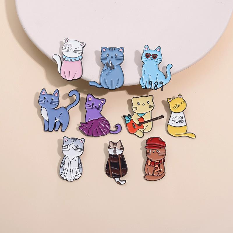 Cute Music Cat Enamel Pin Pop Music Albums 1989 Junior Jewels Cartoon Kitten Animal Brooch Lapel Badge Jewelry Gifts for Friends