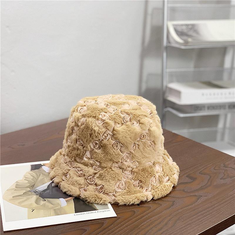 

Korean Cute Fluffy Flower Fisherman Hat for Women Japanese Autumn and Winter Casual Versatile Cold Proof and Warm Basin Hat Showing Small Face M（56-58cm）