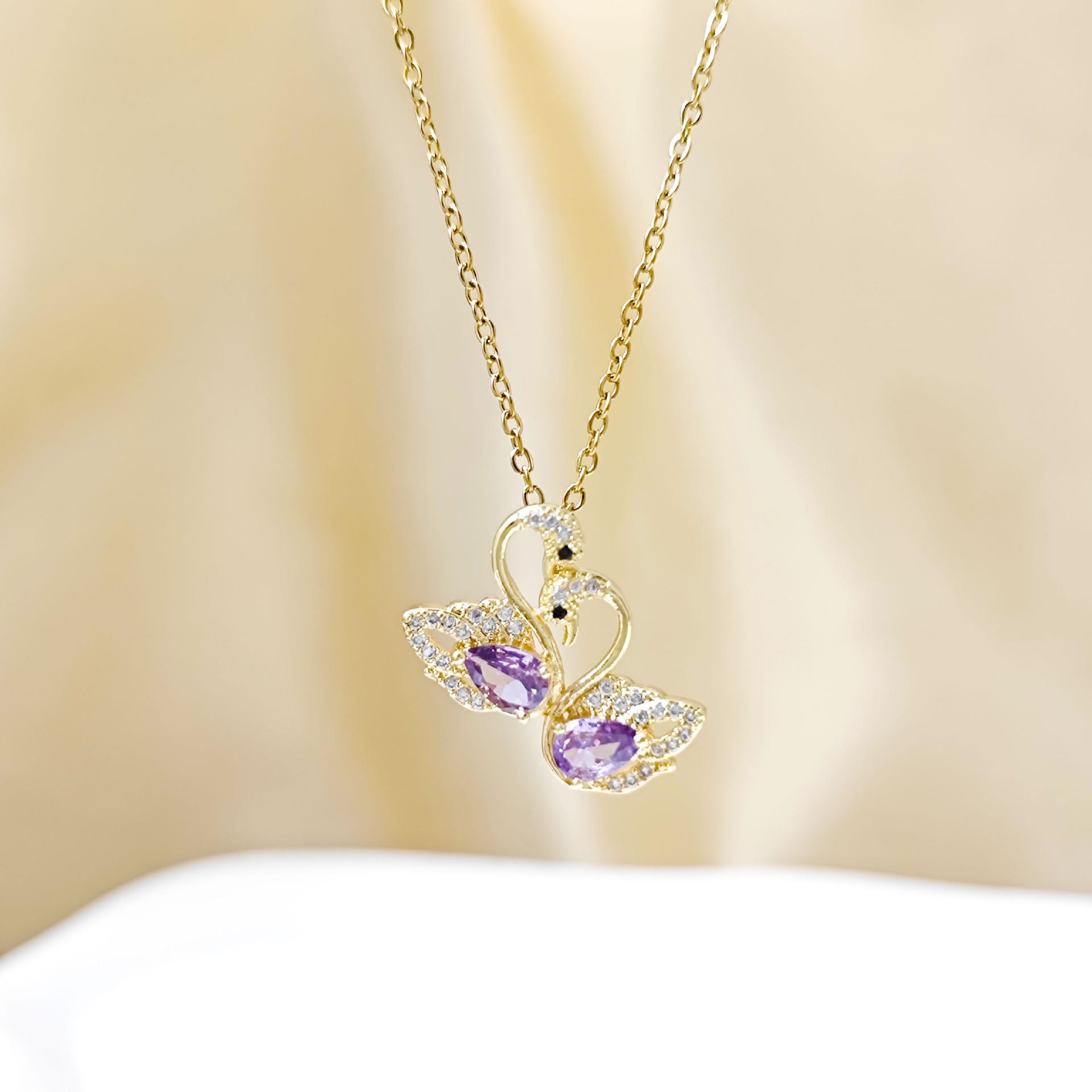 

Mandarin Ducks Titanium Steel Necklace – Dazzling, Colorfast, Clavicle Chain for Women – Elegant, Versatile Fashion Jewelry.