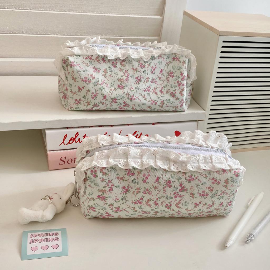 Lace floral pencil bag portable women's large-capacity new high-value student stationery box pencil storage bag