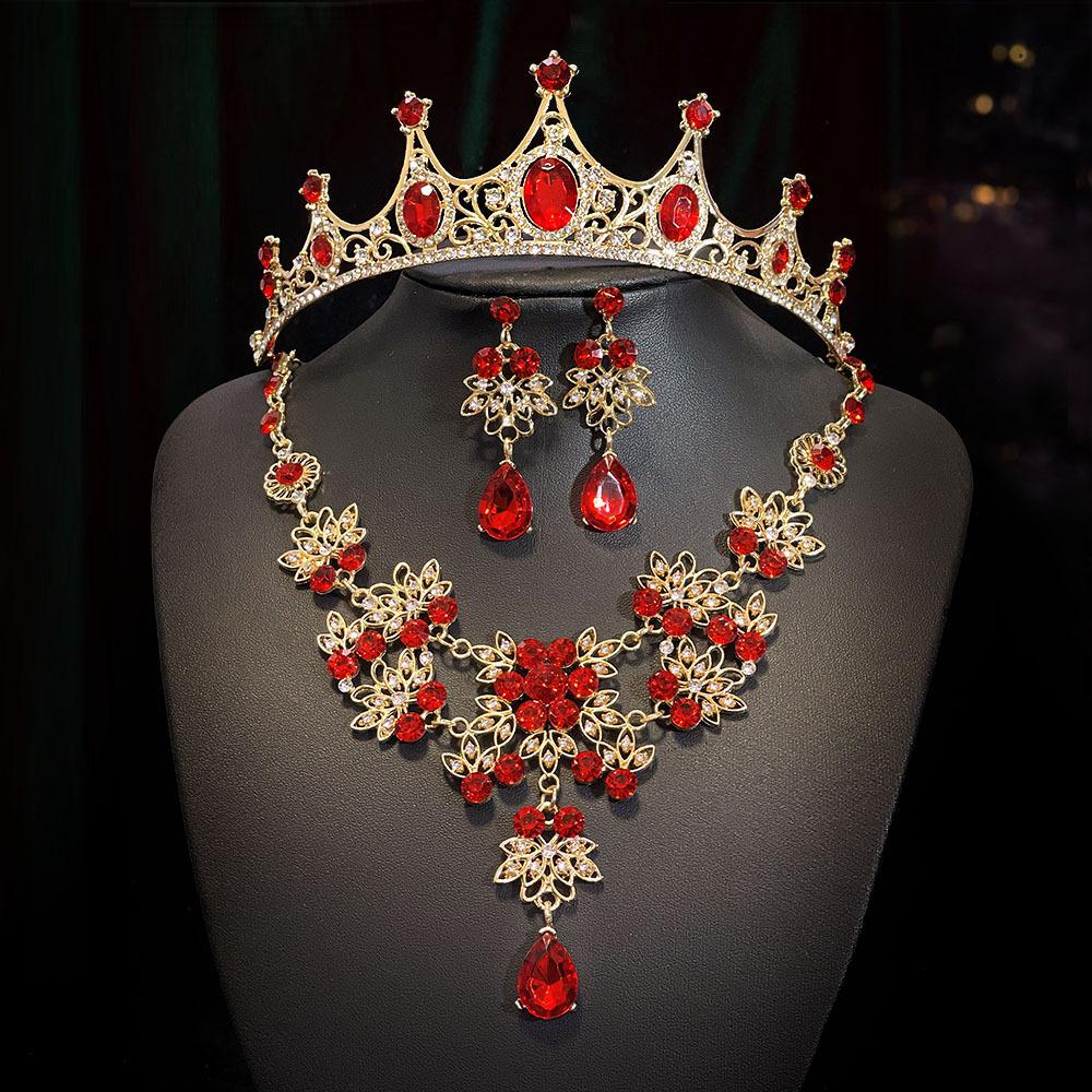Retro Rhinestone Crown Headwear Three Piece Set Fashionable and Super Shiny Bride Headwear Set Birthday Crown Necklace for Women