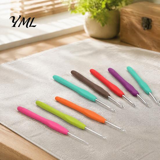 Portable Storage Case for Yarn Crafts Colorful Crochet Hooks Set, 9Pcs Multi?Size Needles, Ergonomic Pain Free Crafting Hooks, Knitting Tools