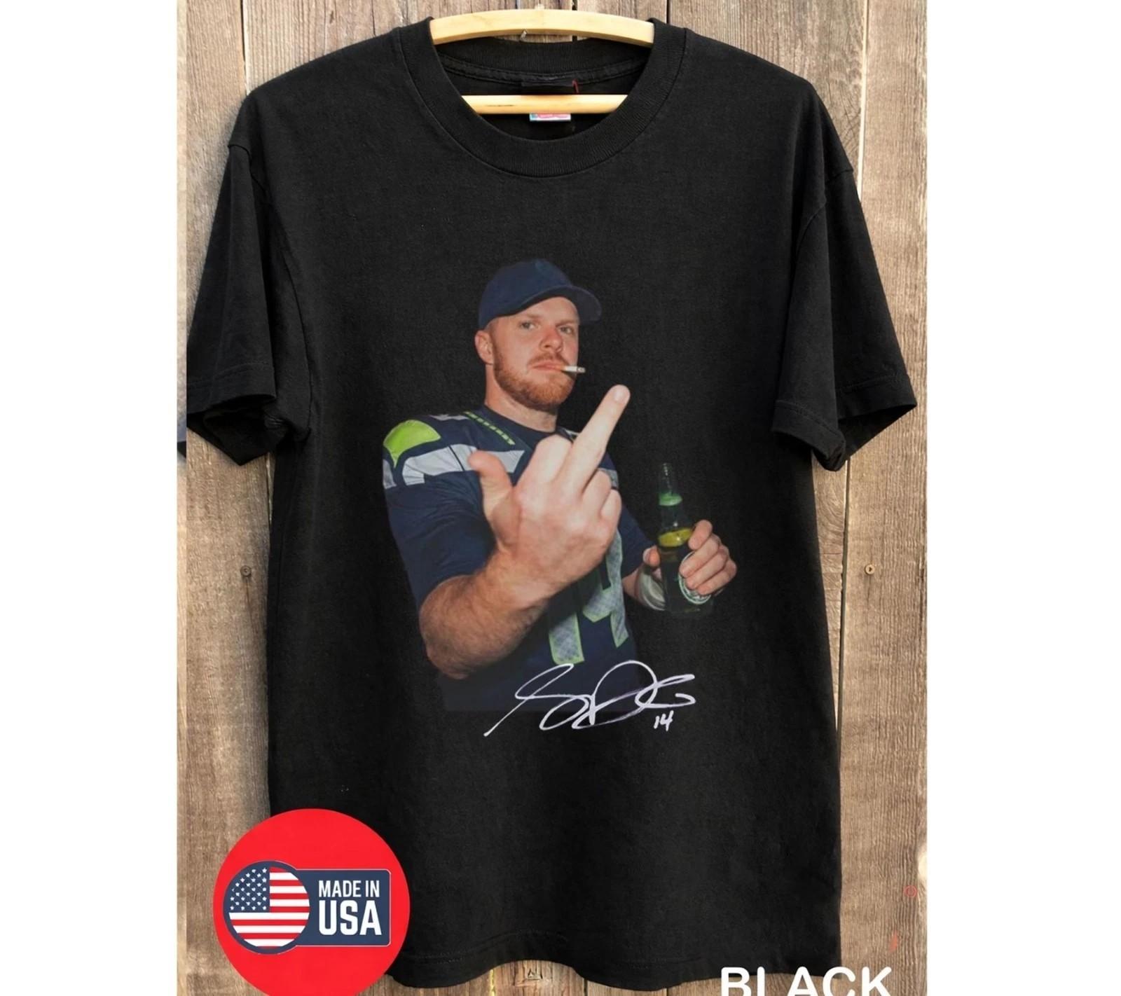 Sam Darnold Mid Finger 90s T-Shirt XXL