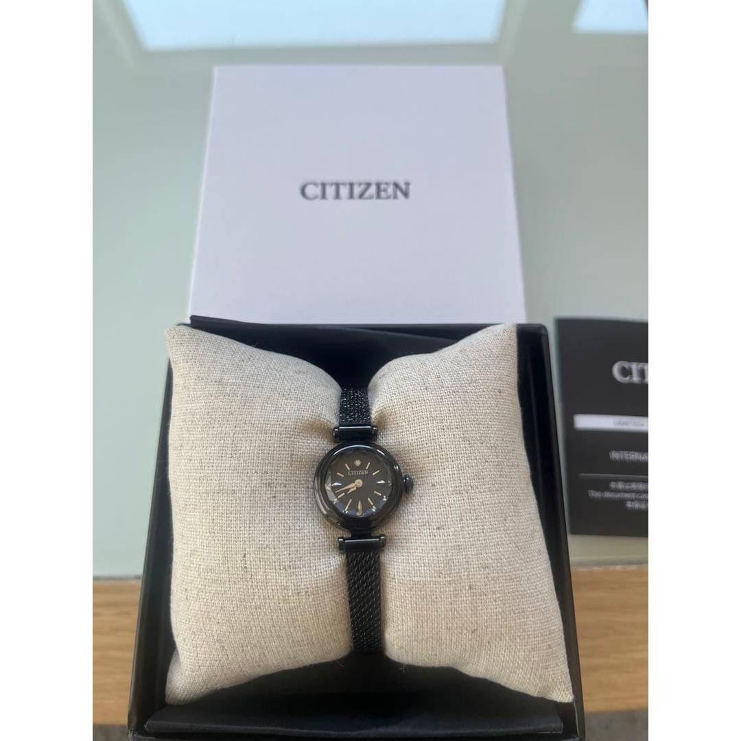Подержанные часы CITIZEN с черным сетчатым ремешком