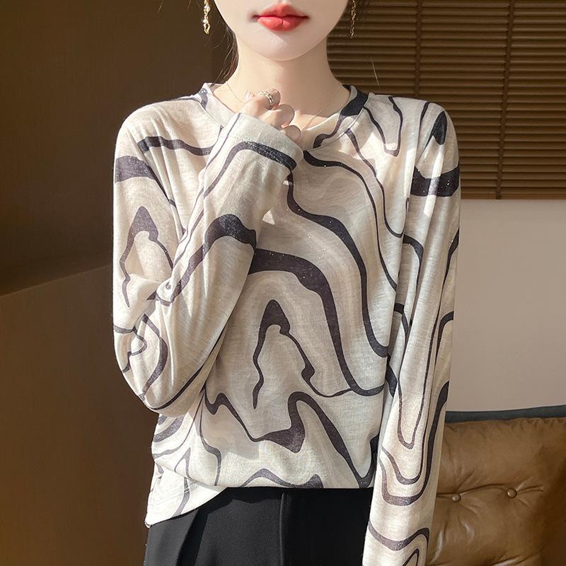 

Spring and Autumn New Crew Neck Ink Printing Loose Long Sleeve Inner Fashion Butterfly Printing Long Sleeve Knitted Sweater M