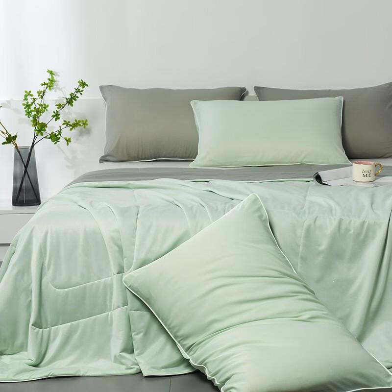 Brangdy Cooling Washable Summer Quilt