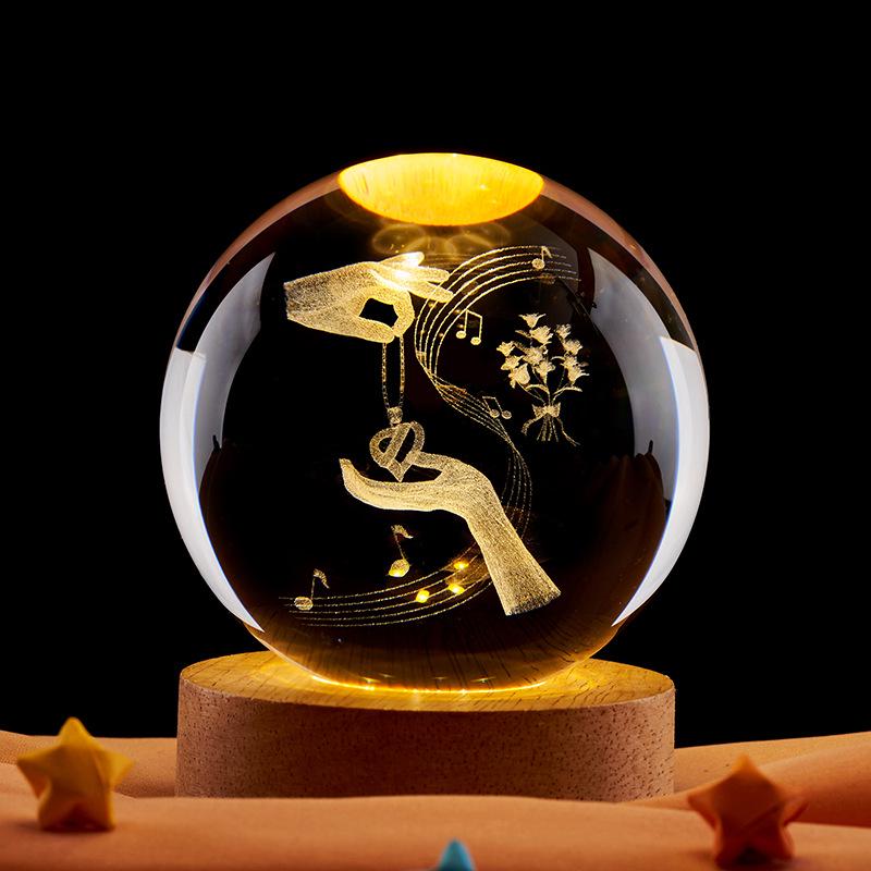 Kristallkugel Nachtlicht - Liebesserie: Geschnitztes Schreibtischornament Geschenk für Paare, Kleiner weißer Kristall