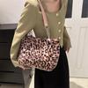 Simple and Large-capacity Bag 2025 New Trendy and Fashionable Leopard Print Plush Tote Bag Atmospheric Fluff Shoulder Bag Women's Bag