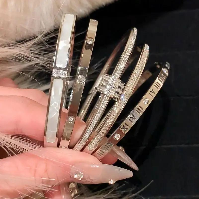 Titanstahl Gold Silber Farbe Armreifen für Damen Mädchen Trend Wasserdicht Schmuck Luxus Funkelnder Zirkon Armband Armreif
