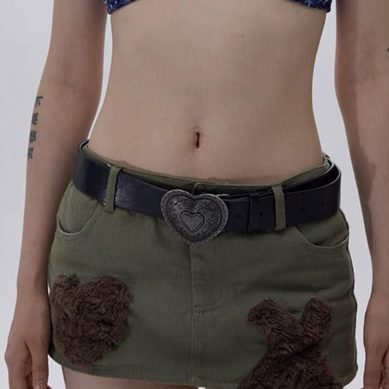 2024 D Contemporary Buckle Womens Belt With Decorative Metal Snap For Effortless Style