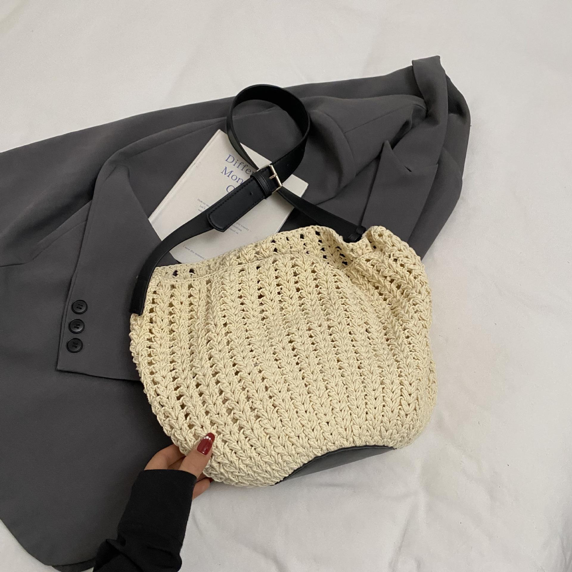 

2025 new contrasting color retro hollow woven bag Korean texture shoulder bag personalized ins messenger cylinder bag бежевий