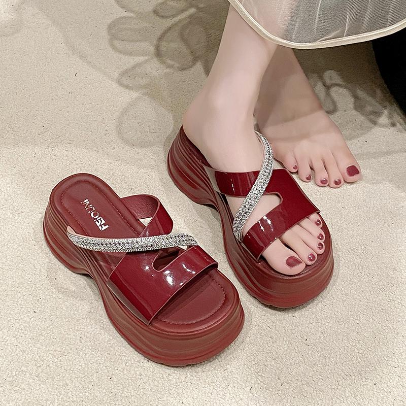 Fashion House Slippers Platform Shoes Woman 2025 Glitter Slides Heeled Mules Pantofle Jelly Summer High New Crystal Scandals Shoes Glitt